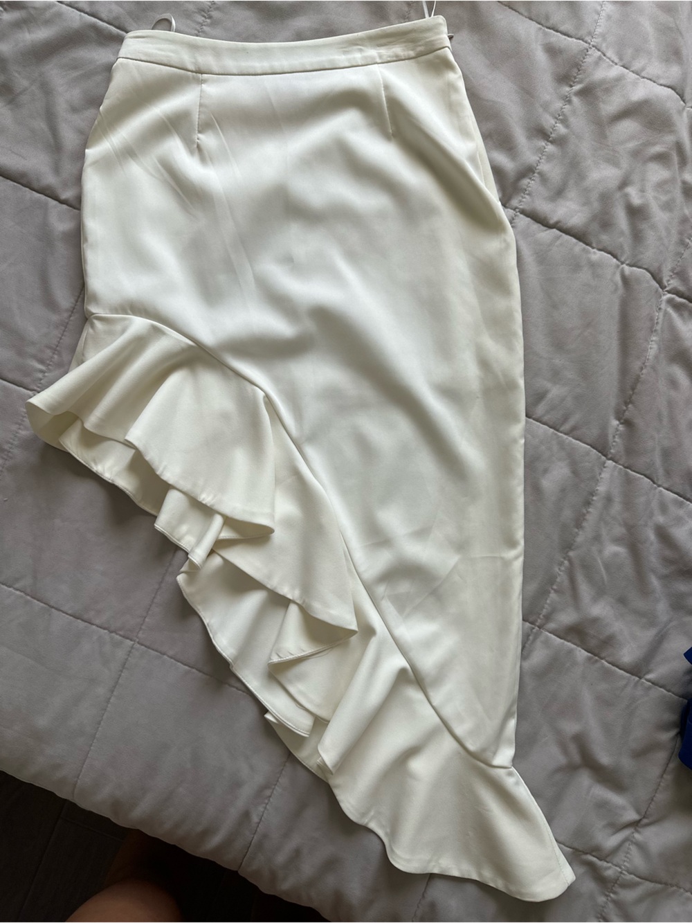 Forever 21 Cream Ruffled Asymmetrical Skirt